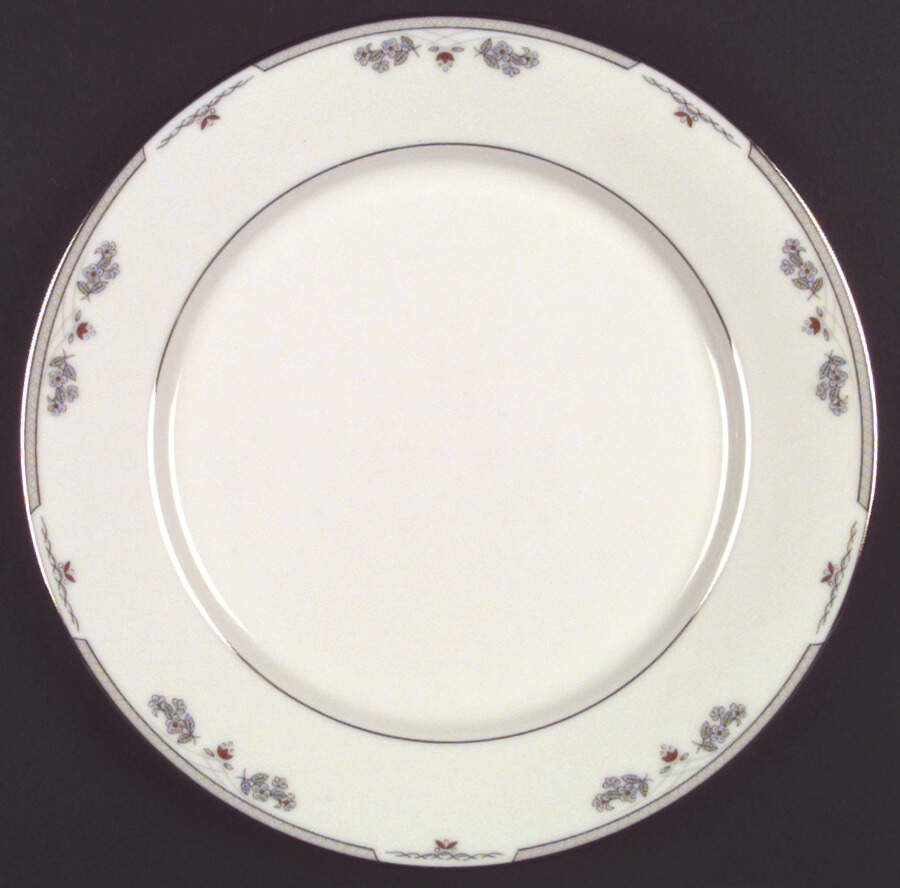 Serena Dinner Plate by Gorham-1