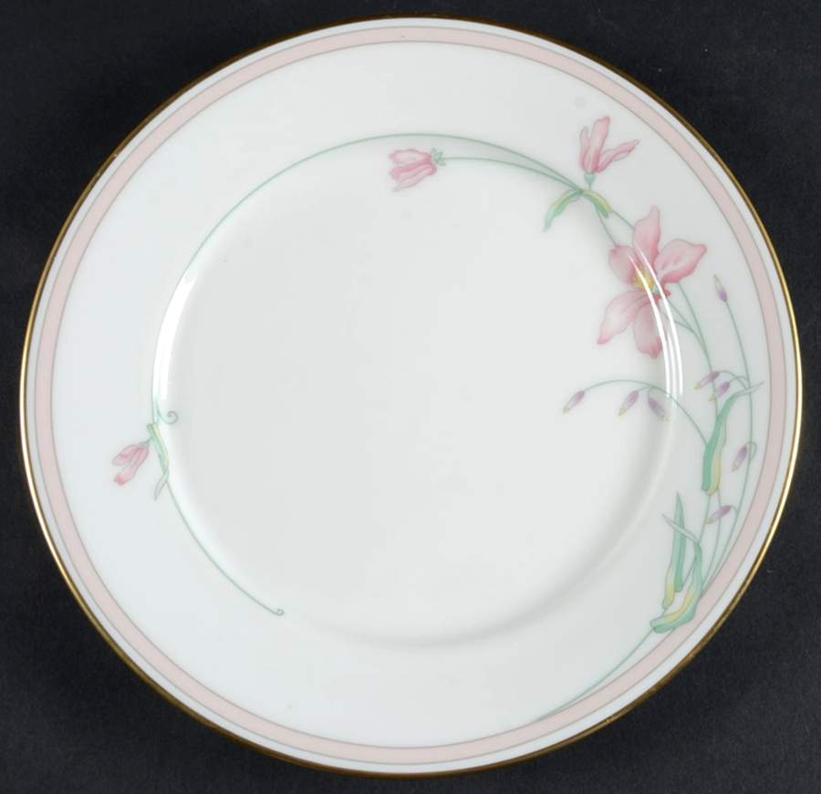 Silk Petal Salad Plate by Gorham-1