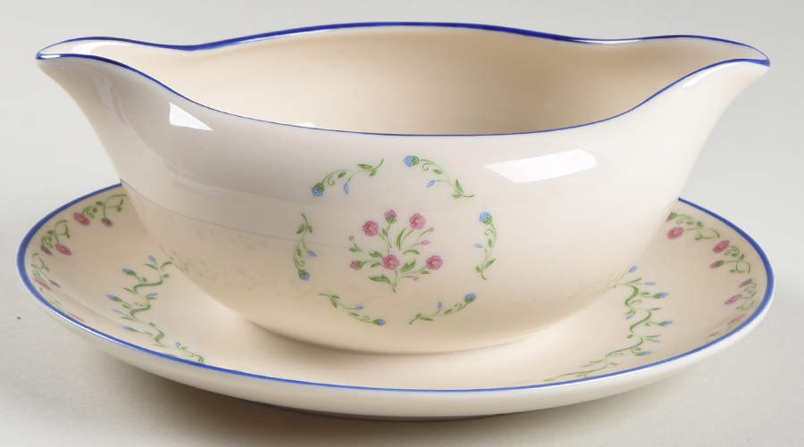 Southern Charm Gravy Boat with Attached Underplate by Gorham-1