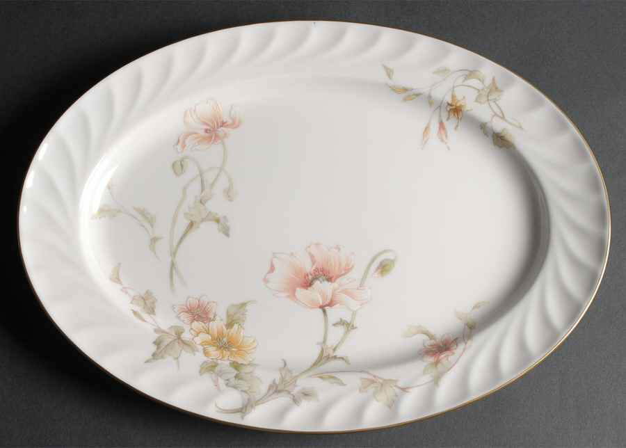 Trellis 14" Oval Serving Platter by Gorham-1