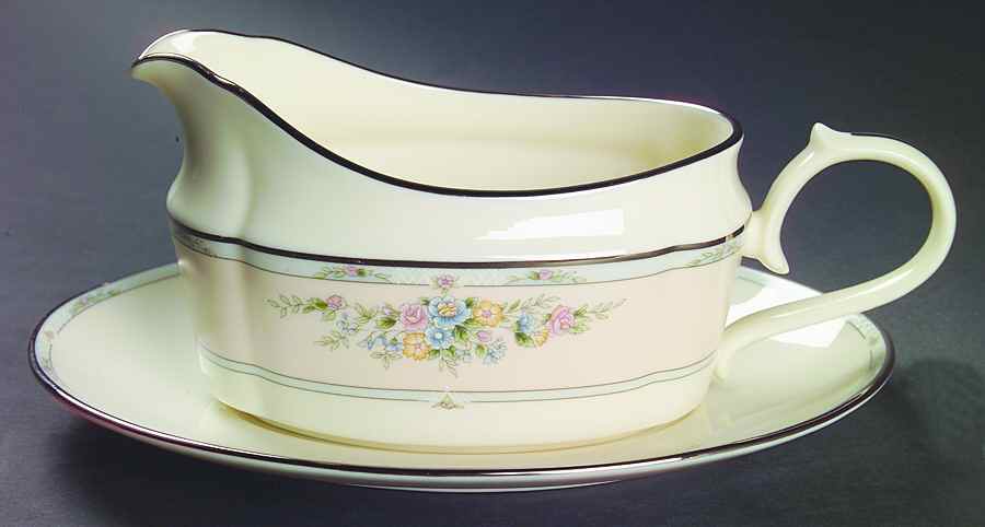 Weddington Gravy Boat & Underplate by Gorham-1