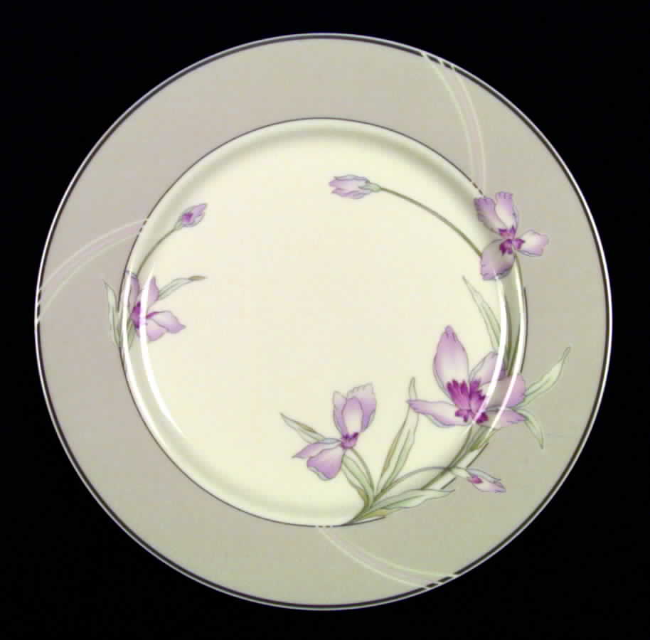 Wine Blossoms Dinner Plate by Gorham-1
