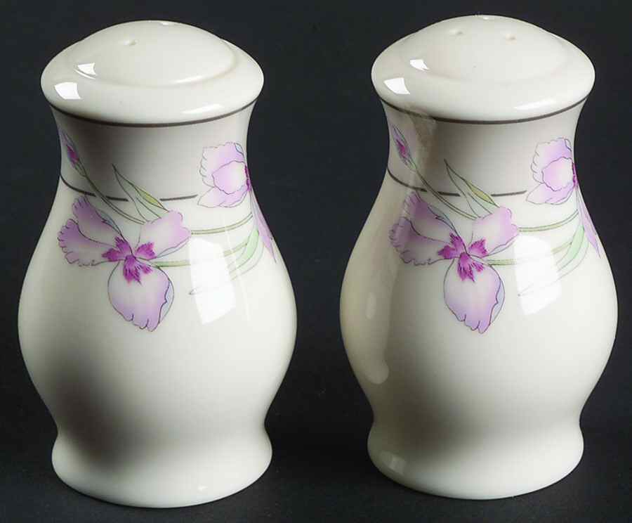 Wine Blossoms Salt & Pepper Set by Gorham-1