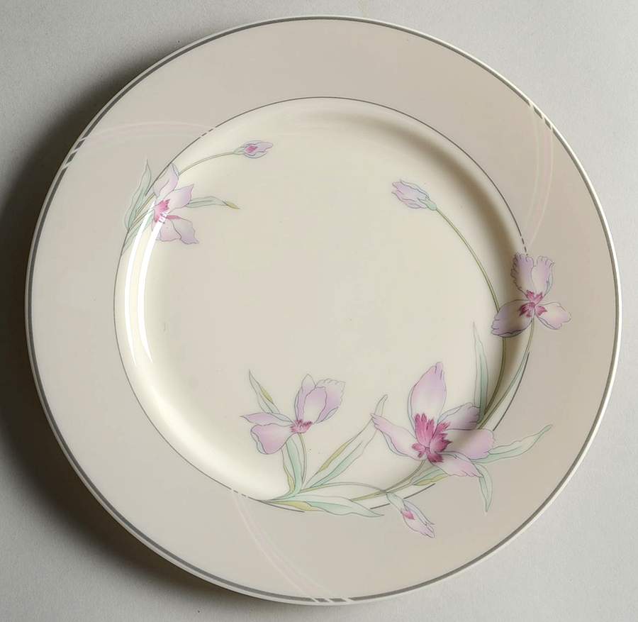 Wine Blossoms Salad Plate by Gorham-1
