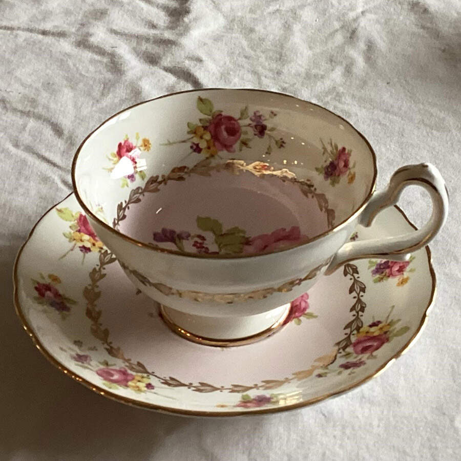 C751 Footed Cup & Saucer Set by Grosvenor-1