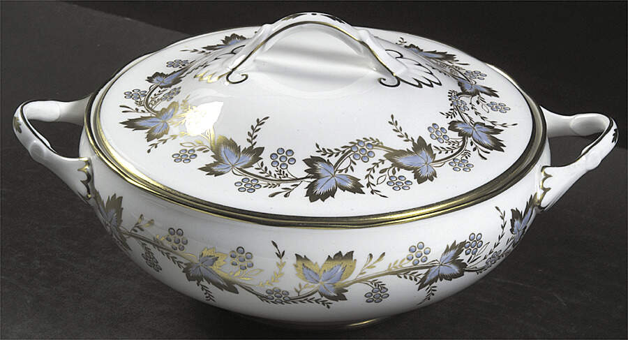 Cambridge (Blue & Gold) Round Covered Vegetable by Grosvenor-1