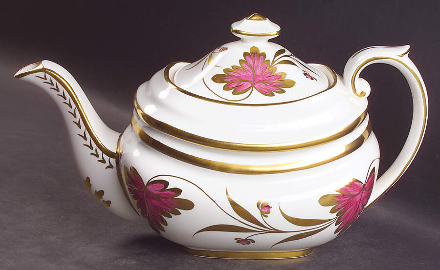 Culross Red Teapot & Lid by Grosvenor-1