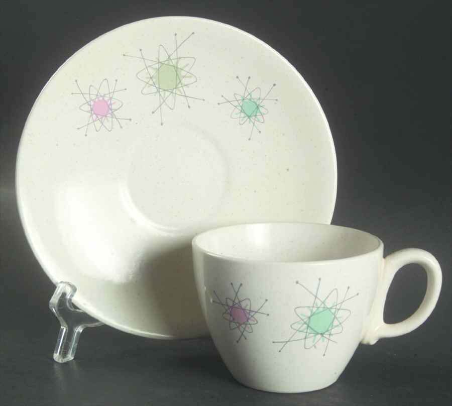 Tempo Flat Cup & Saucer Set by Grantcrest-1