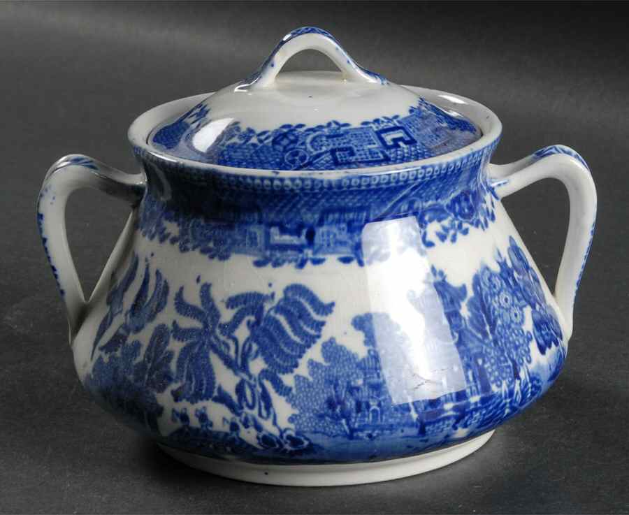 Ye Olde Willow Sugar Bowl & Lid by Grimwades (England)-1