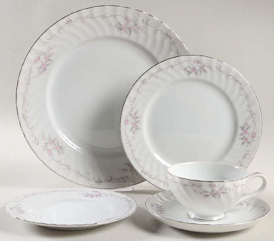 GST1 40 Piece Estate Set by Gold Standard-1