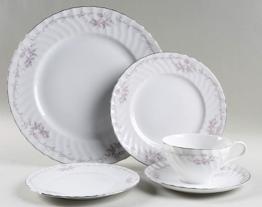 GST1 40 Piece Estate Set by Gold Standard-1