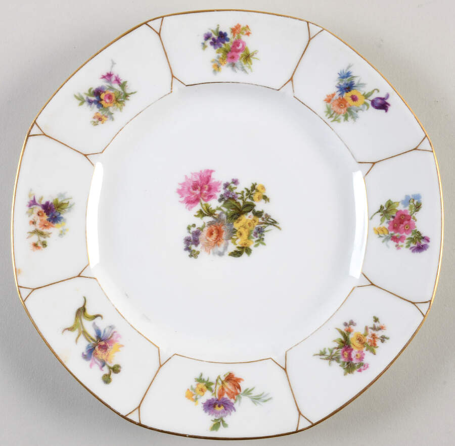 GUE127 Dinner Plate by WM Guerin-1
