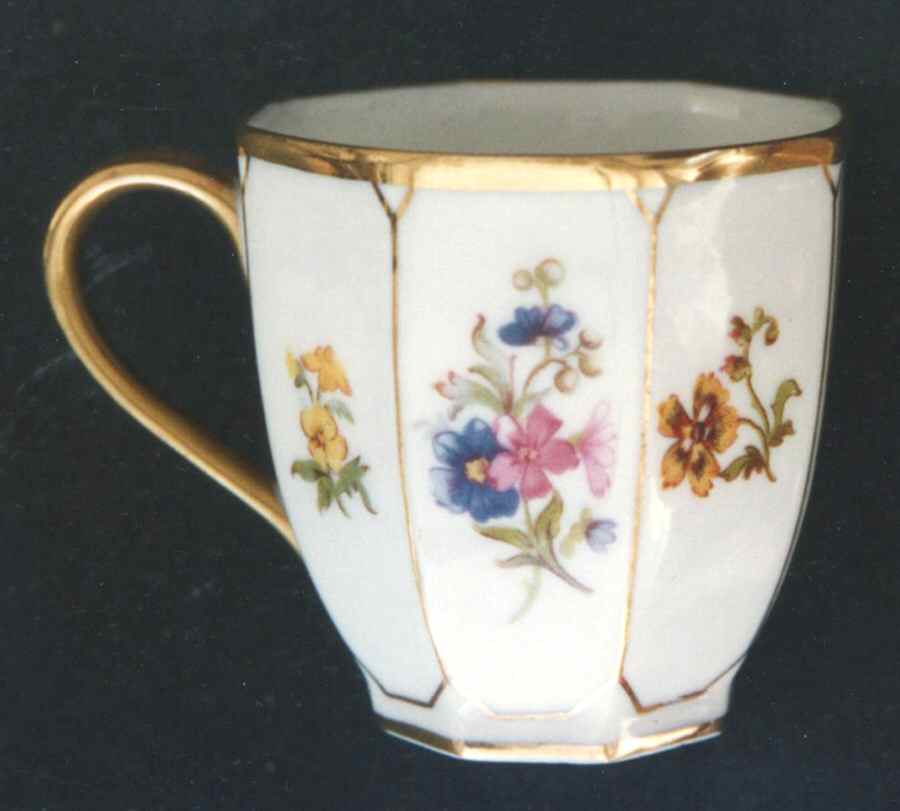 GUE127 Flat Demitasse Cup by WM Guerin-1
