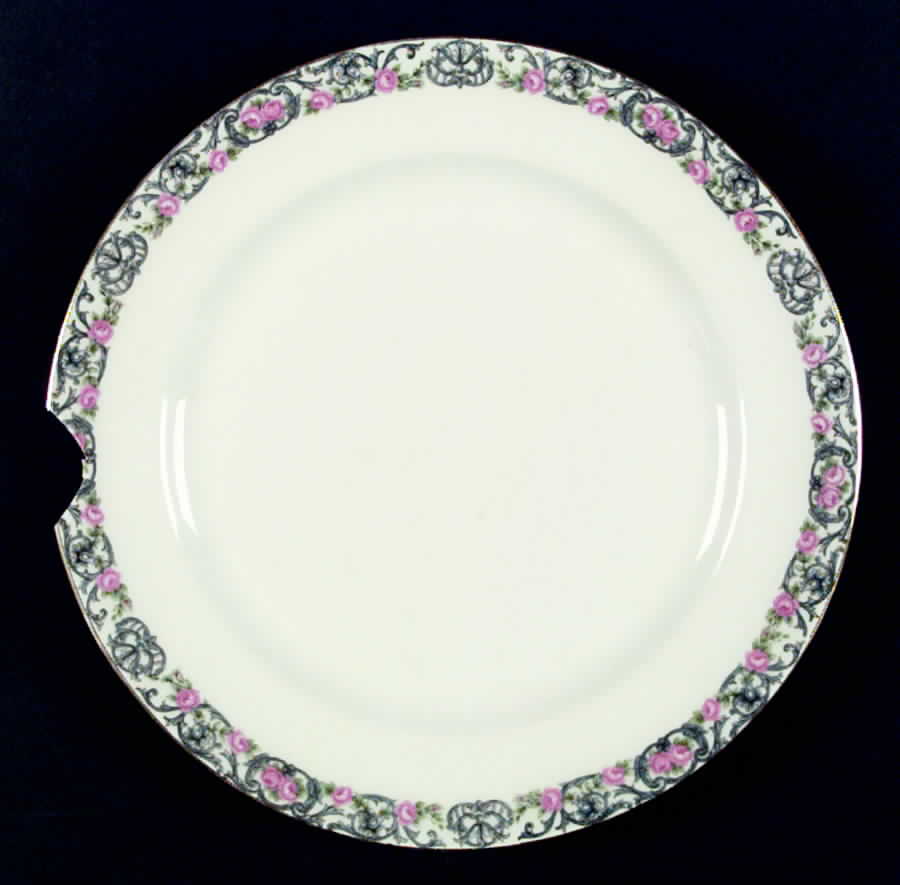 GUE135 Dinner Plate by WM Guerin-1