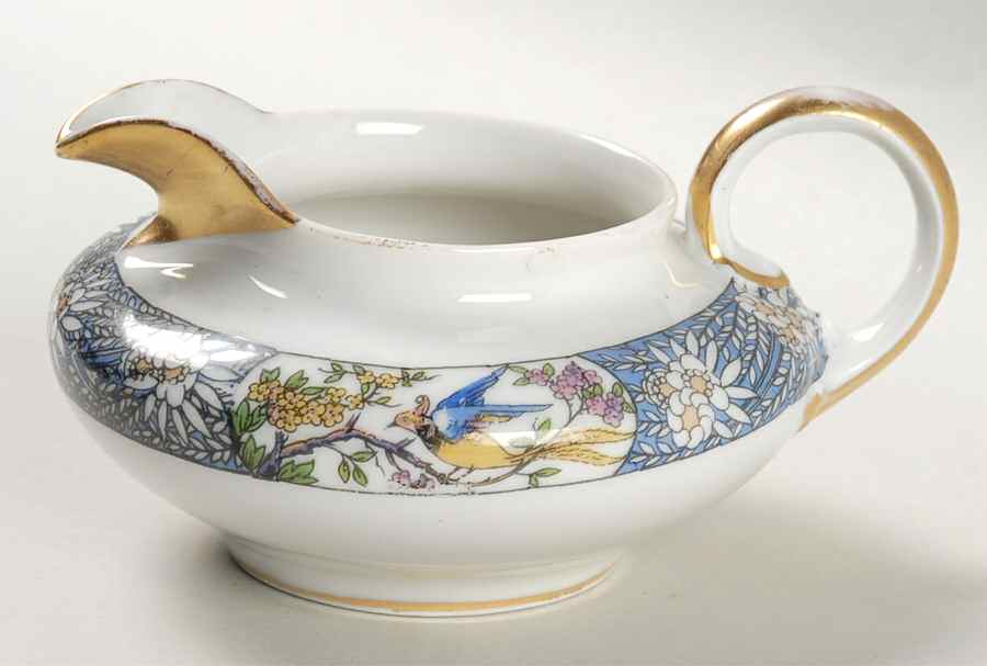 GUE137 Creamer by WM Guerin-1
