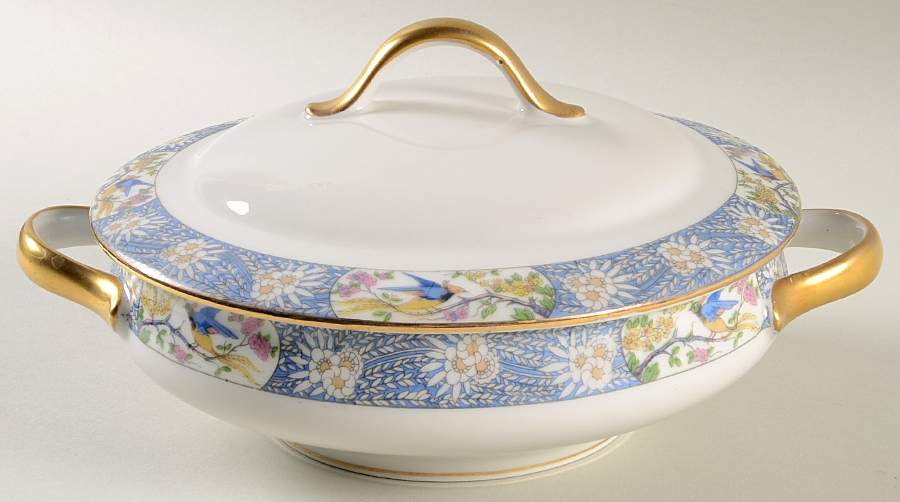 GUE137 Round Covered Vegetable by WM Guerin-1