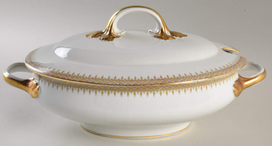 GUE15 Oval Tureen & Lid by WM Guerin-1