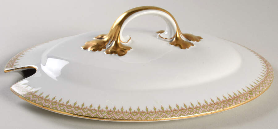 GUE15 Lid for Oval Tureen by WM Guerin-1