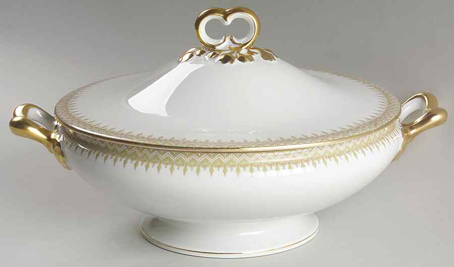 GUE15 Round Covered Vegetable by WM Guerin-1