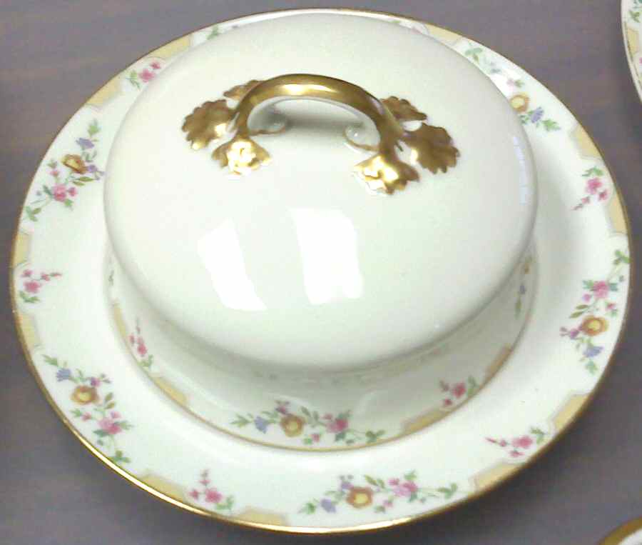 GUE17 Round Covered Butter by WM Guerin-1