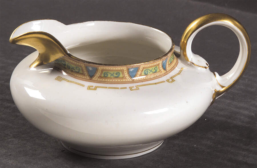 GUE2 Creamer by WM Guerin-1