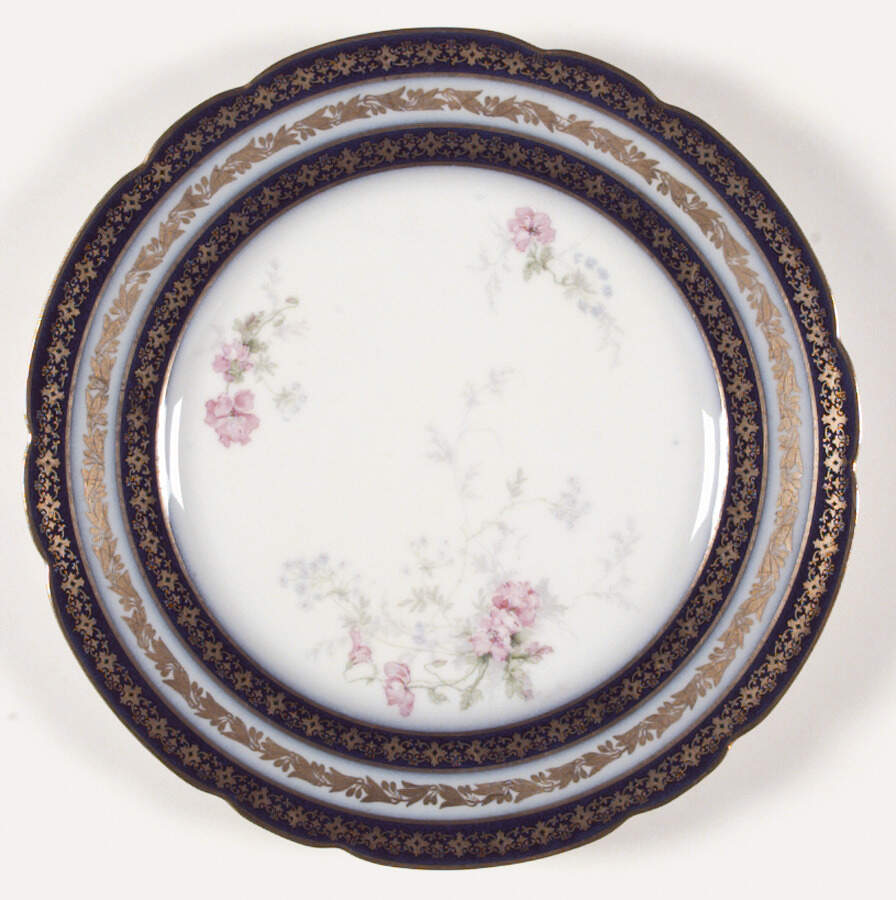 GUE21 Luncheon Plate by WM Guerin-1