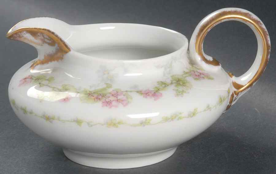 GUE22 Creamer by WM Guerin-1