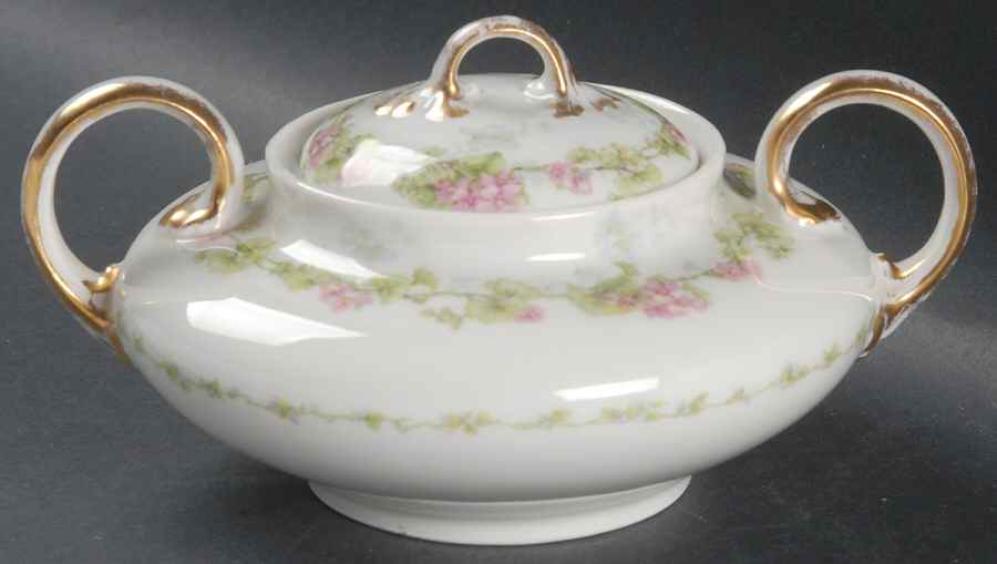 GUE22 Sugar Bowl & Lid by WM Guerin-1