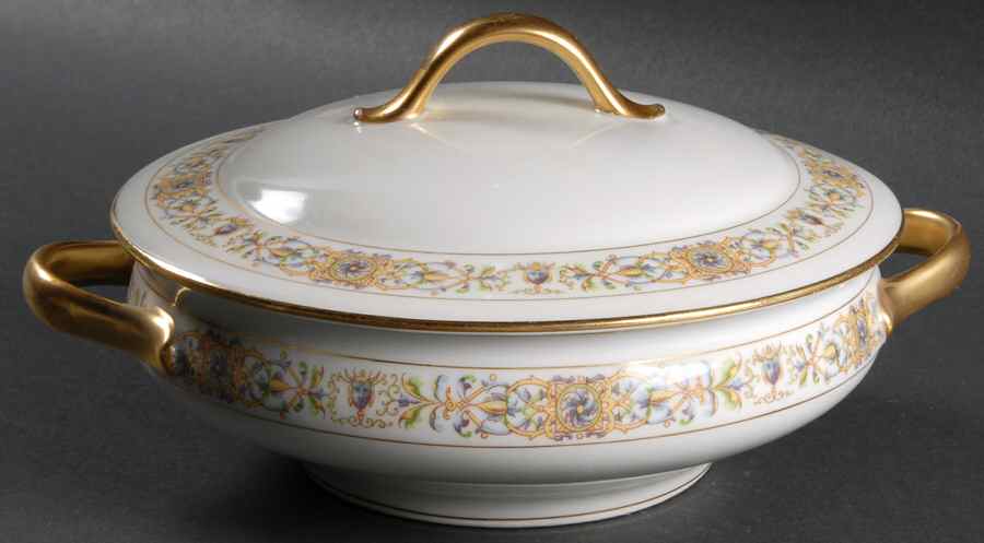 GUE23 Round Covered Vegetable by WM Guerin-1