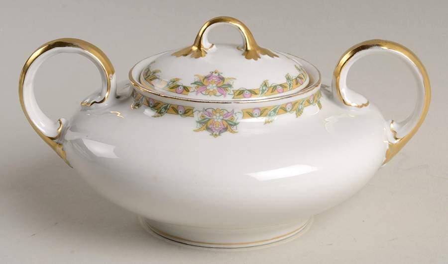 GUE24 Sugar Bowl & Lid by WM Guerin-1