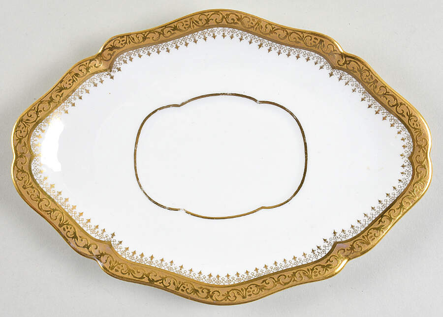 GUE25 Underplate for Gravy Boat by WM Guerin-1