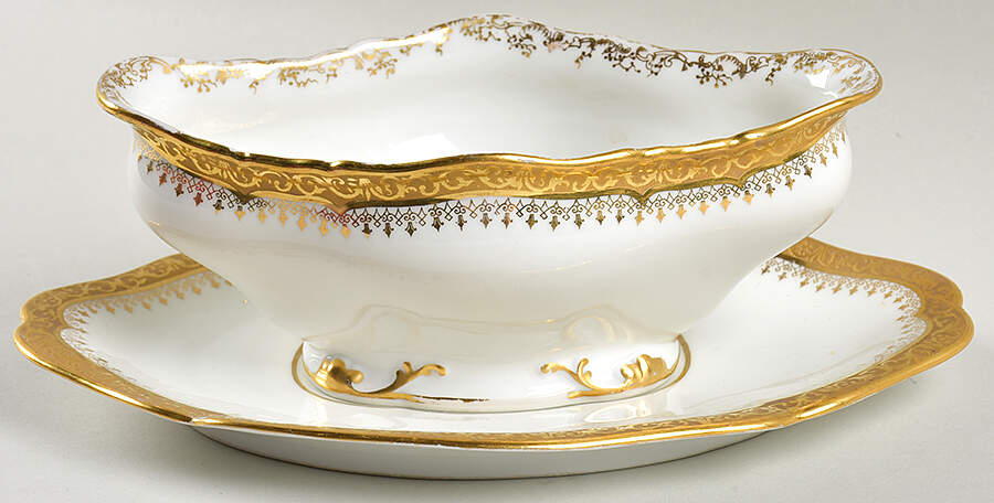 GUE25 Gravy Boat & Underplate by WM Guerin-1