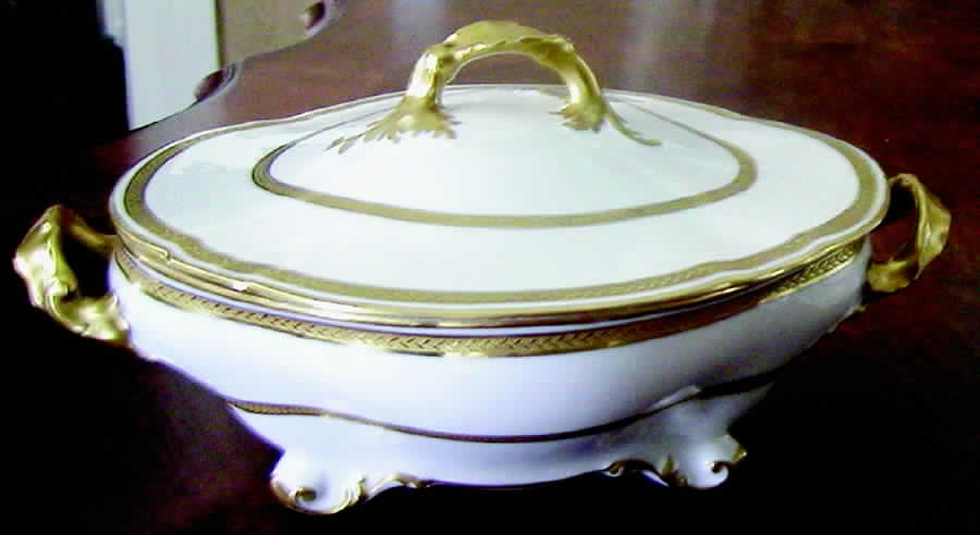GUE26 Oval Covered Vegetable by WM Guerin-1