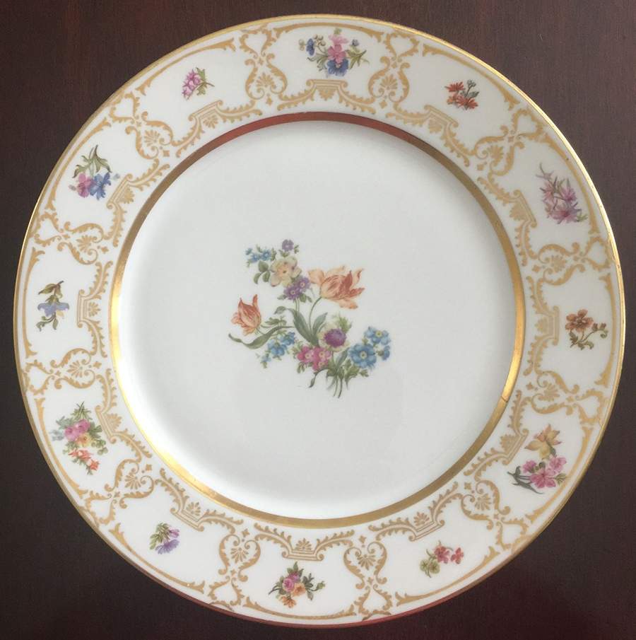 GUE33 Dinner Plate by WM Guerin-1