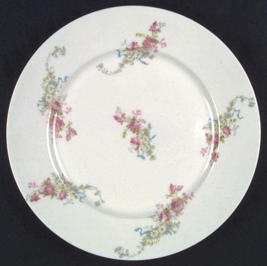 GUE5 Dinner Plate by WM Guerin-1