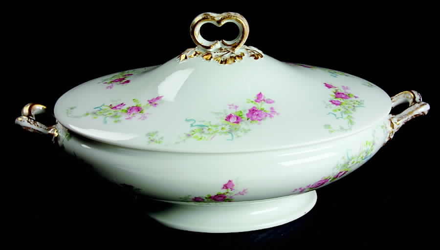 GUE5 Oval Covered Vegetable by WM Guerin-1