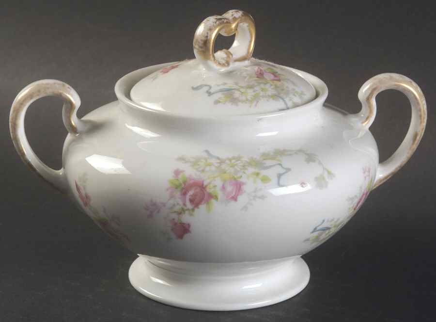 GUE5 Sugar Bowl & Lid by WM Guerin-1