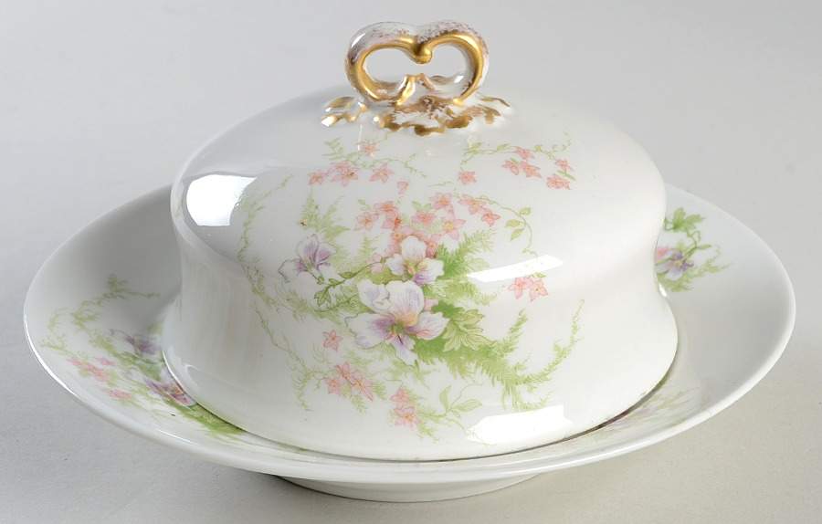 GUE52 Round Covered Butter with Strainer by WM Guerin-1