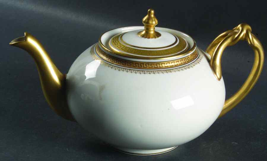 GUE6 Teapot & Lid by WM Guerin-1