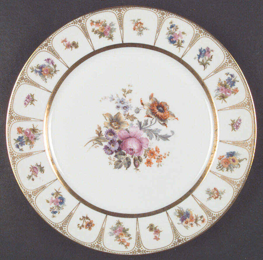 GUE63 Dinner Plate by WM Guerin-1