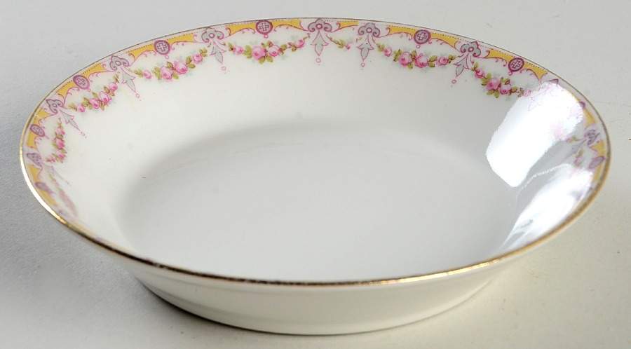 GUE66 Fruit/Dessert (Sauce) Bowl by WM Guerin-1