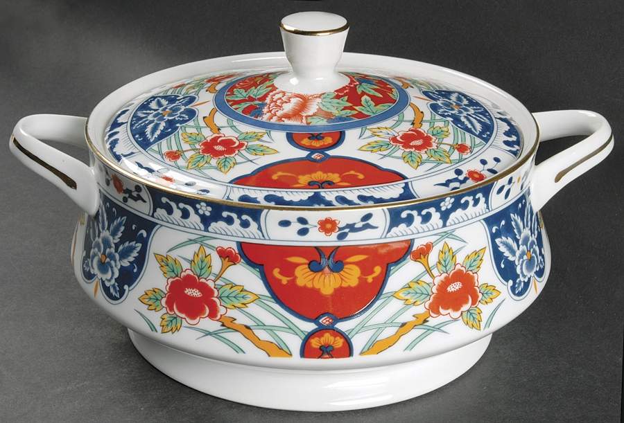 Kiku (Coupe) Round Covered Vegetable by Gumps-1