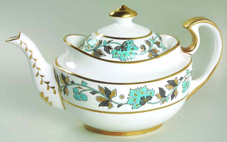 Richmond (Smooth) Teapot & Lid by Grosvenor-1