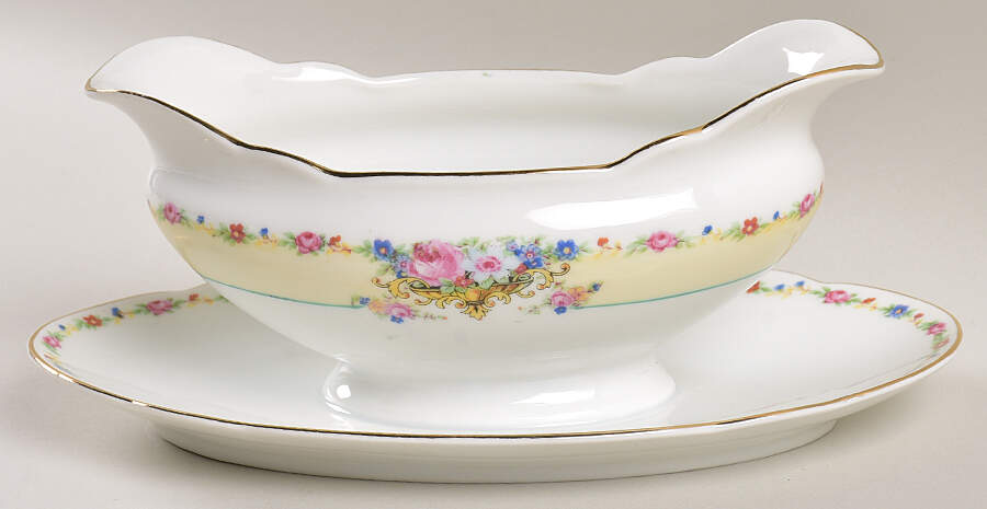 GMY8 Gravy Boat with Attached Underplate by Germany-1