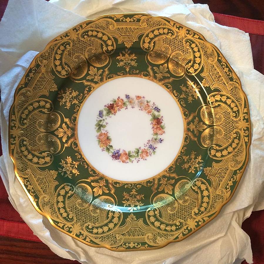GUE173 Dinner Plate by WM Guerin-1