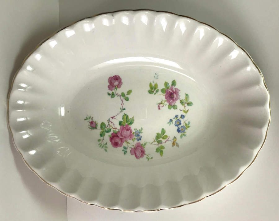 GEO140 9" Oval Vegetable Bowl by WS George-1