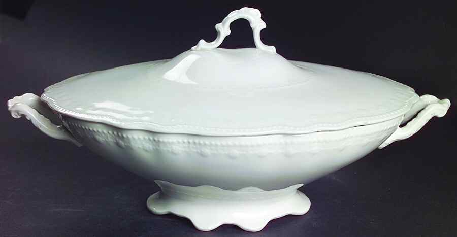 GRI88 Oval Covered Vegetable by Grindley-1