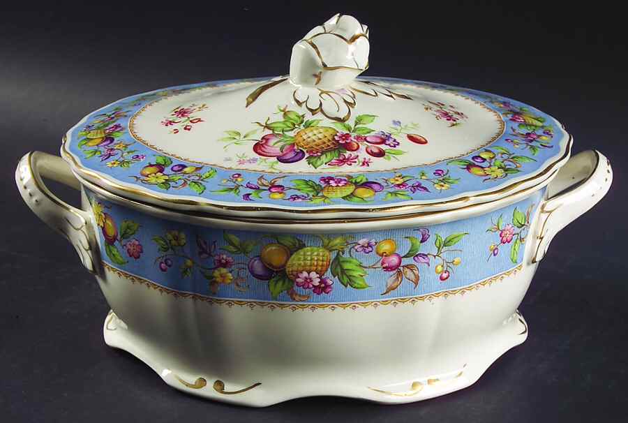 Somerdale Round Covered Vegetable by Grindley-1