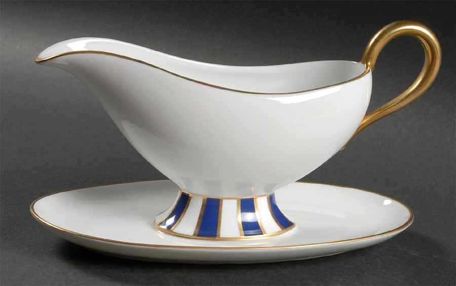 Amadeus Blue Gravy Boat with Attached Underplate by Ginori 1735-1