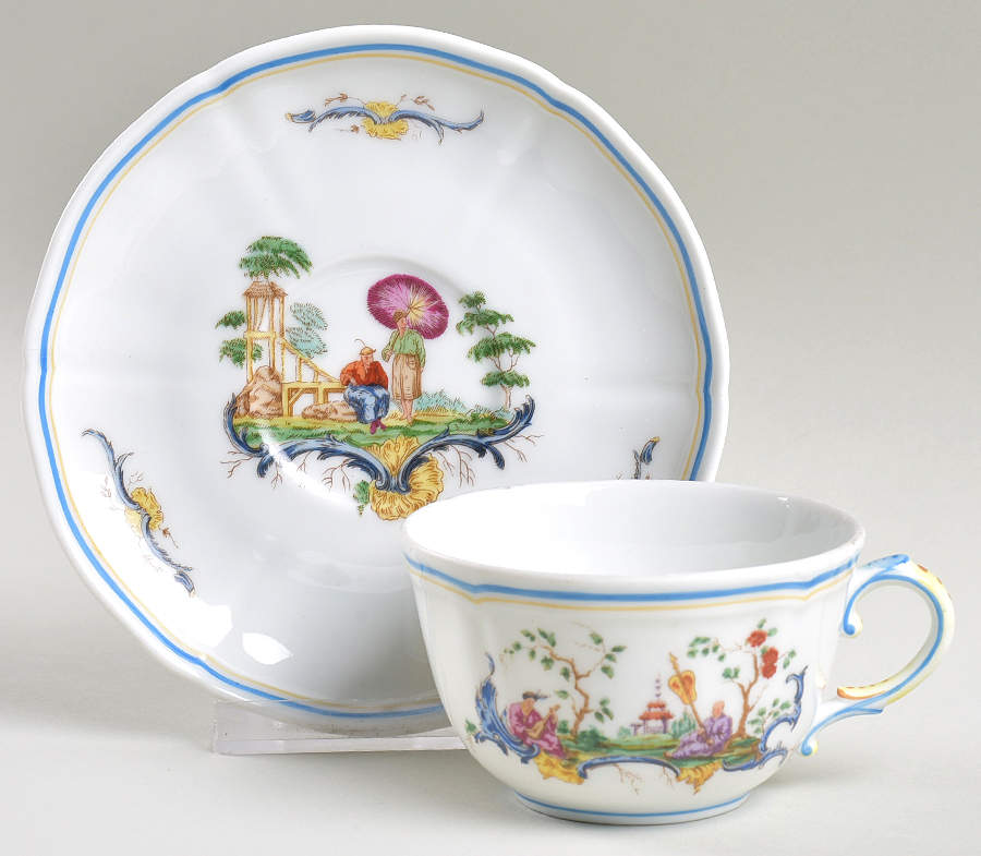 Chinois Flat Cup & Saucer Set by Ginori 1735-1